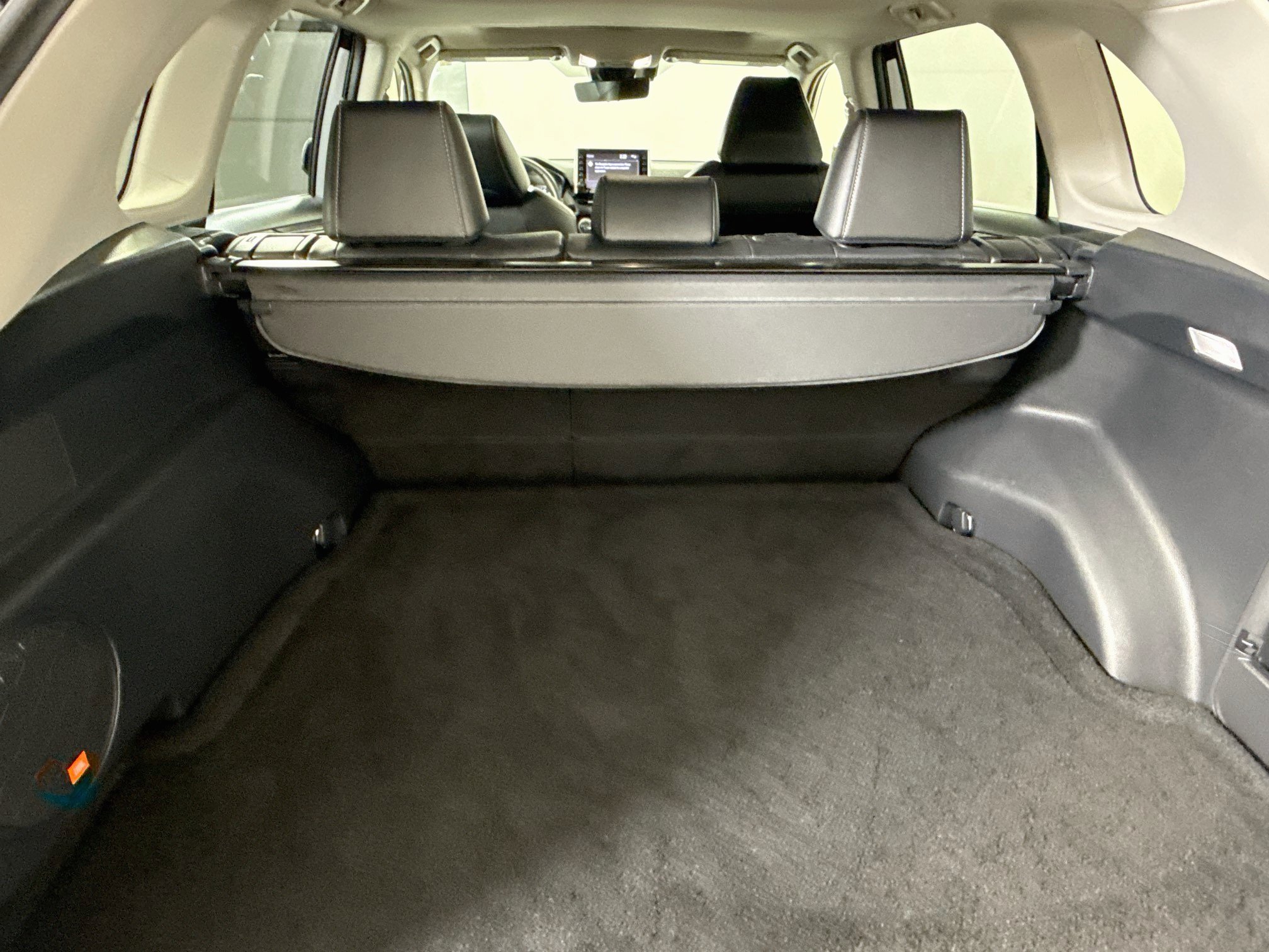 Certified 2022 Toyota RAV4 XLE Premium AWD/4WD image 27