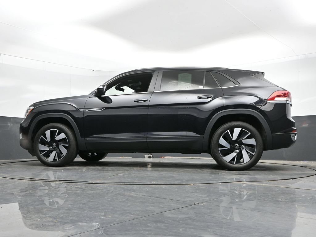 Used 2024 Volkswagen Atlas Cross Sport SE AWD/4WD image 45