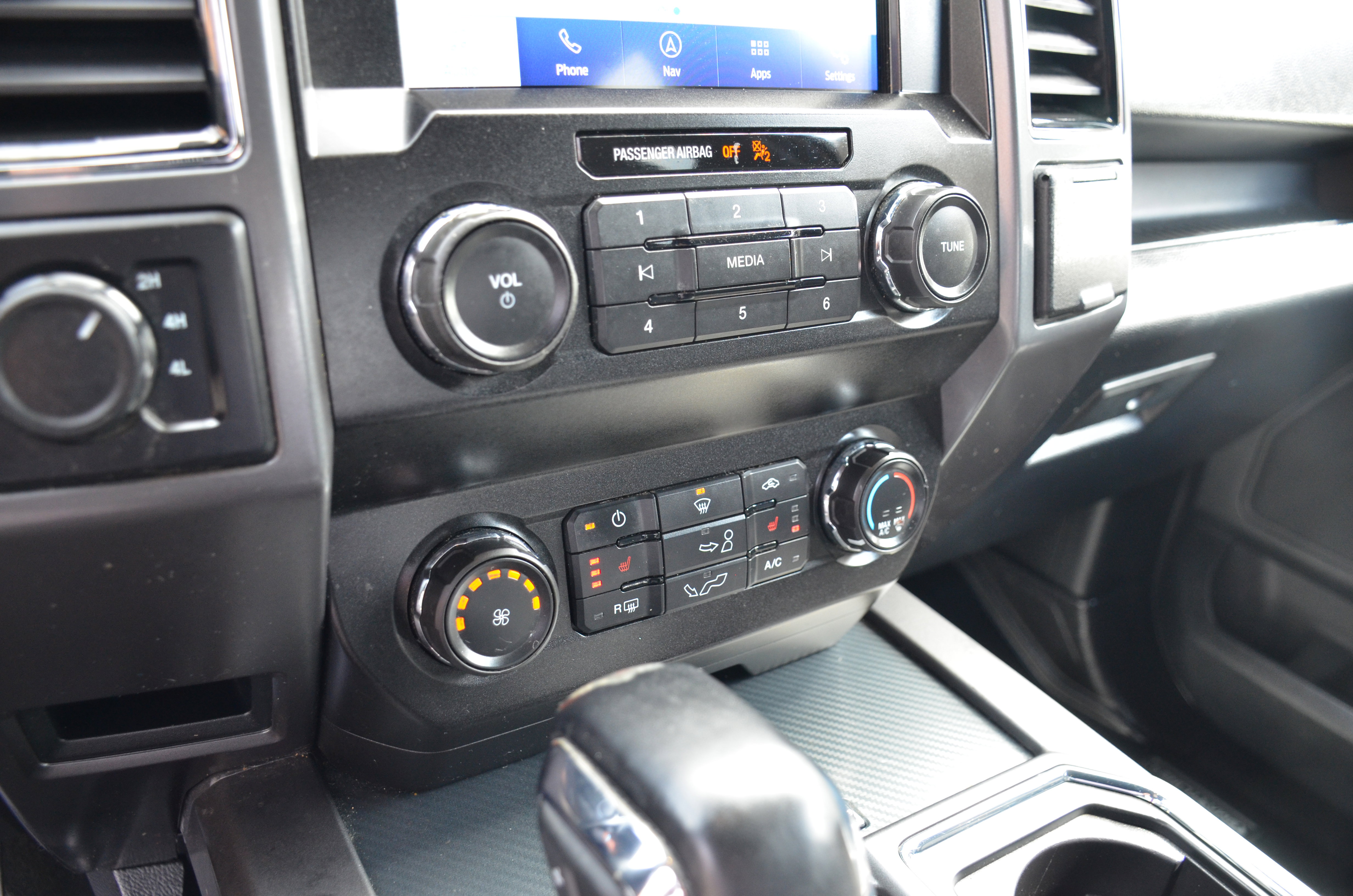 Used 2019 Ford F150 XLT w/ Equipment Group 302A Luxury image 18