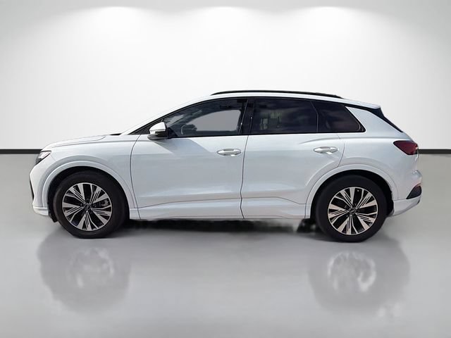 Used 2025 Audi Q4 e-tron Premium w/ Convenience Package RWD image 6