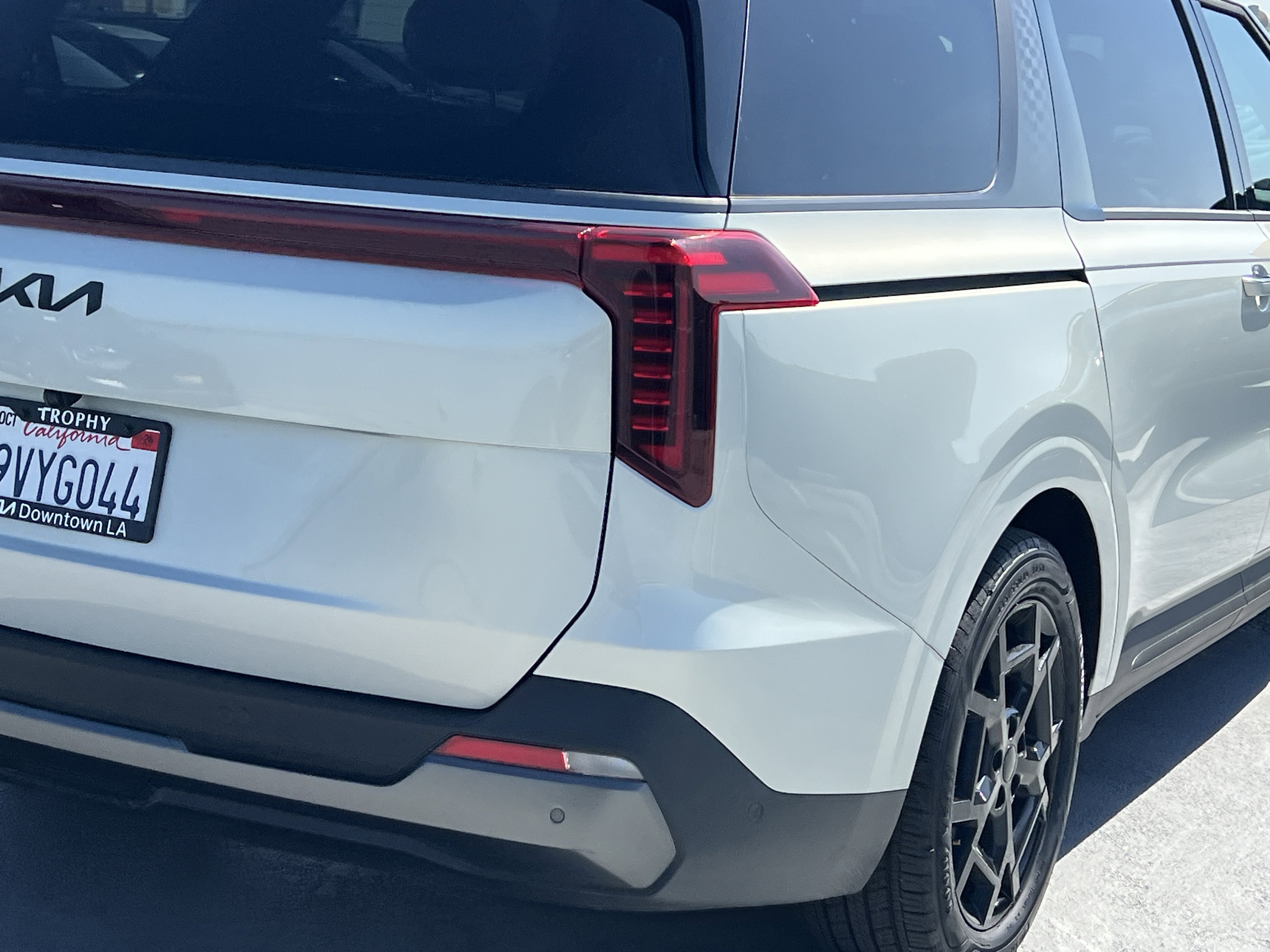 Certified 2026 Kia Carnival SX Prestige image 7