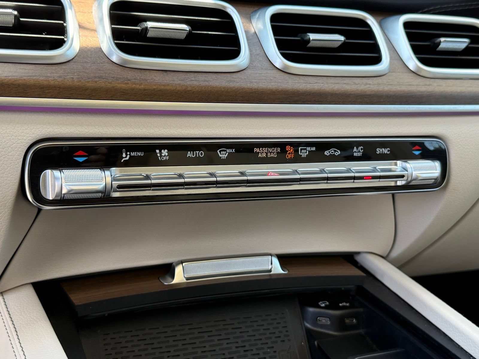 Used 2022 Mercedes-Benz GLS 450 4MATIC image 41