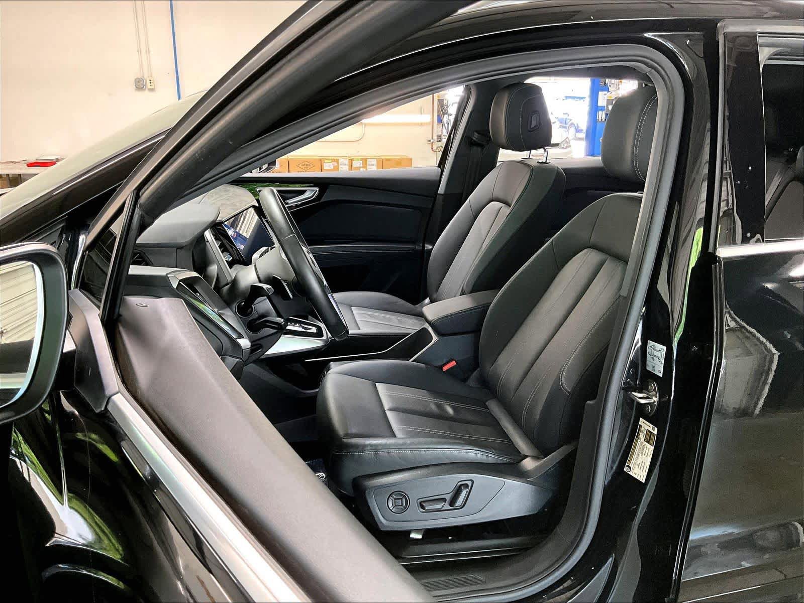 Used 2023 Audi Q4 e-tron Premium Plus w/ Premium Plus RWD image 27