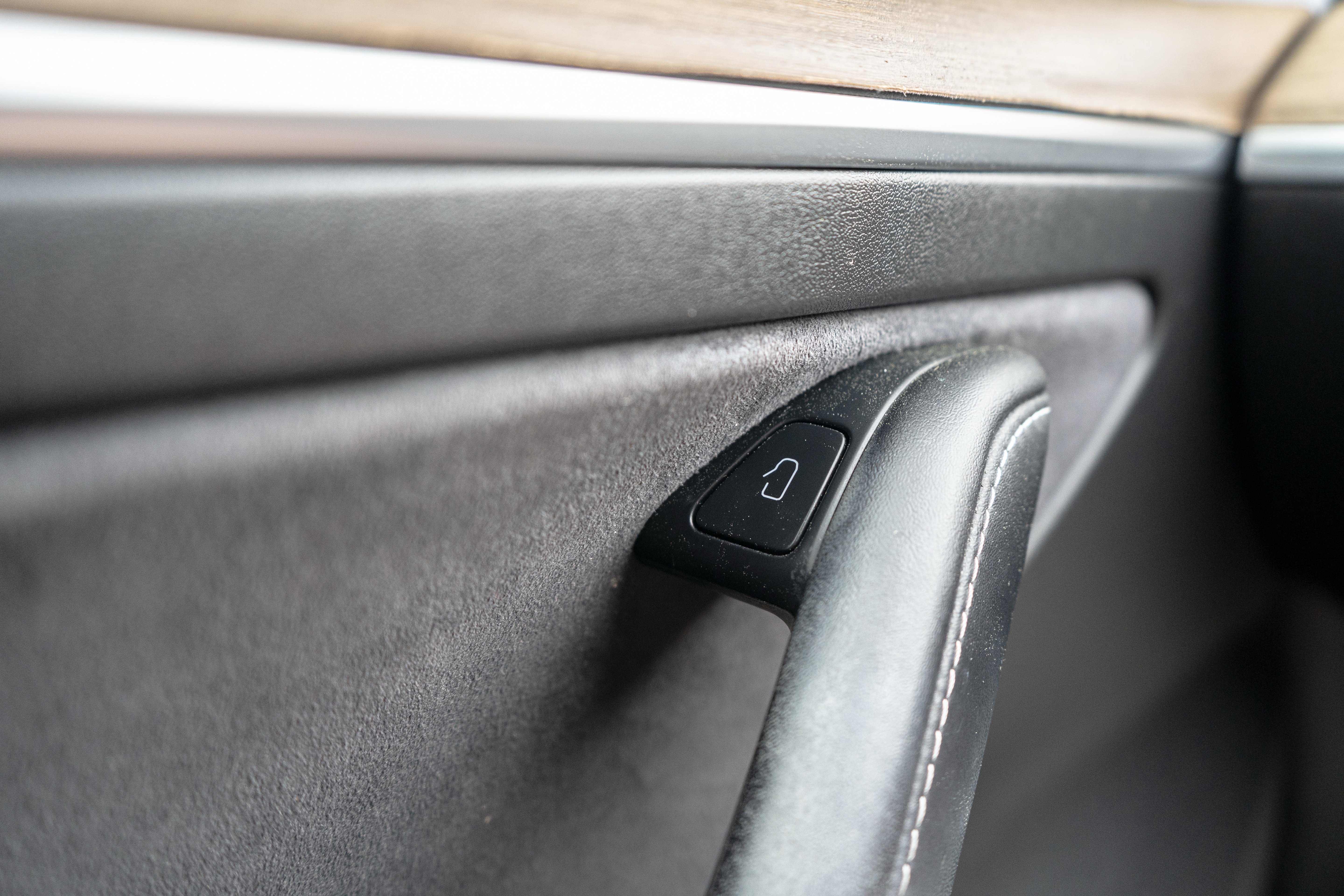 Used 2021 Tesla Model 3 Standard Range Plus image 25