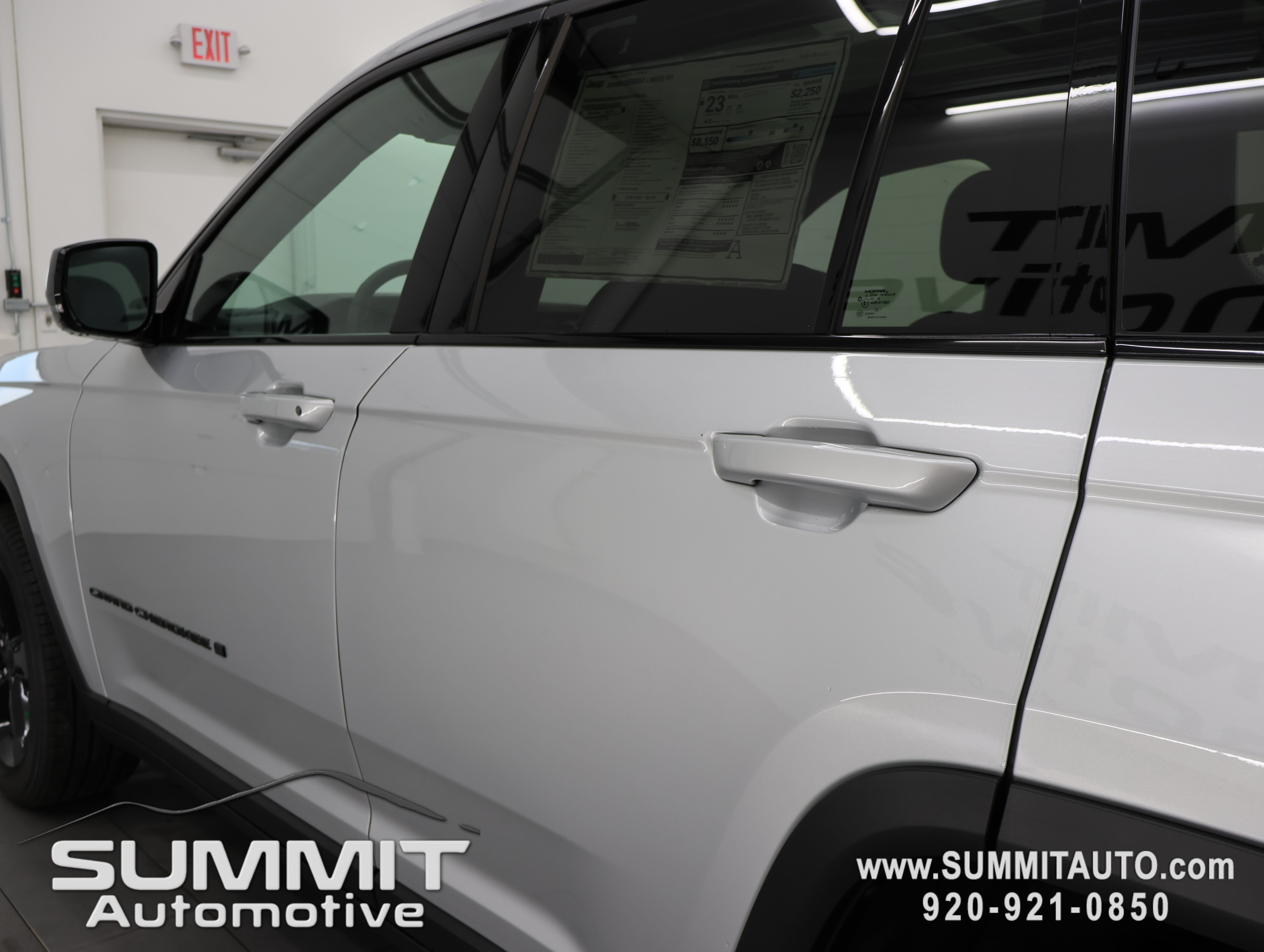 New 2026 Jeep Grand Cherokee Limited w/ Limited Altitude Package AWD/4WD image 35