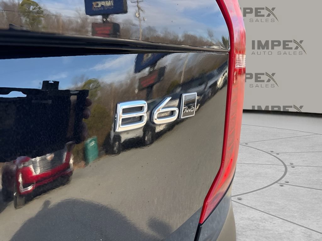 Used 2024 Volvo XC90 B6 Plus image 32