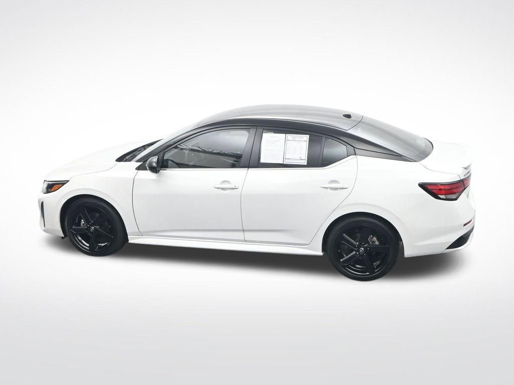 Used 2025 Nissan Sentra SR FWD image 31