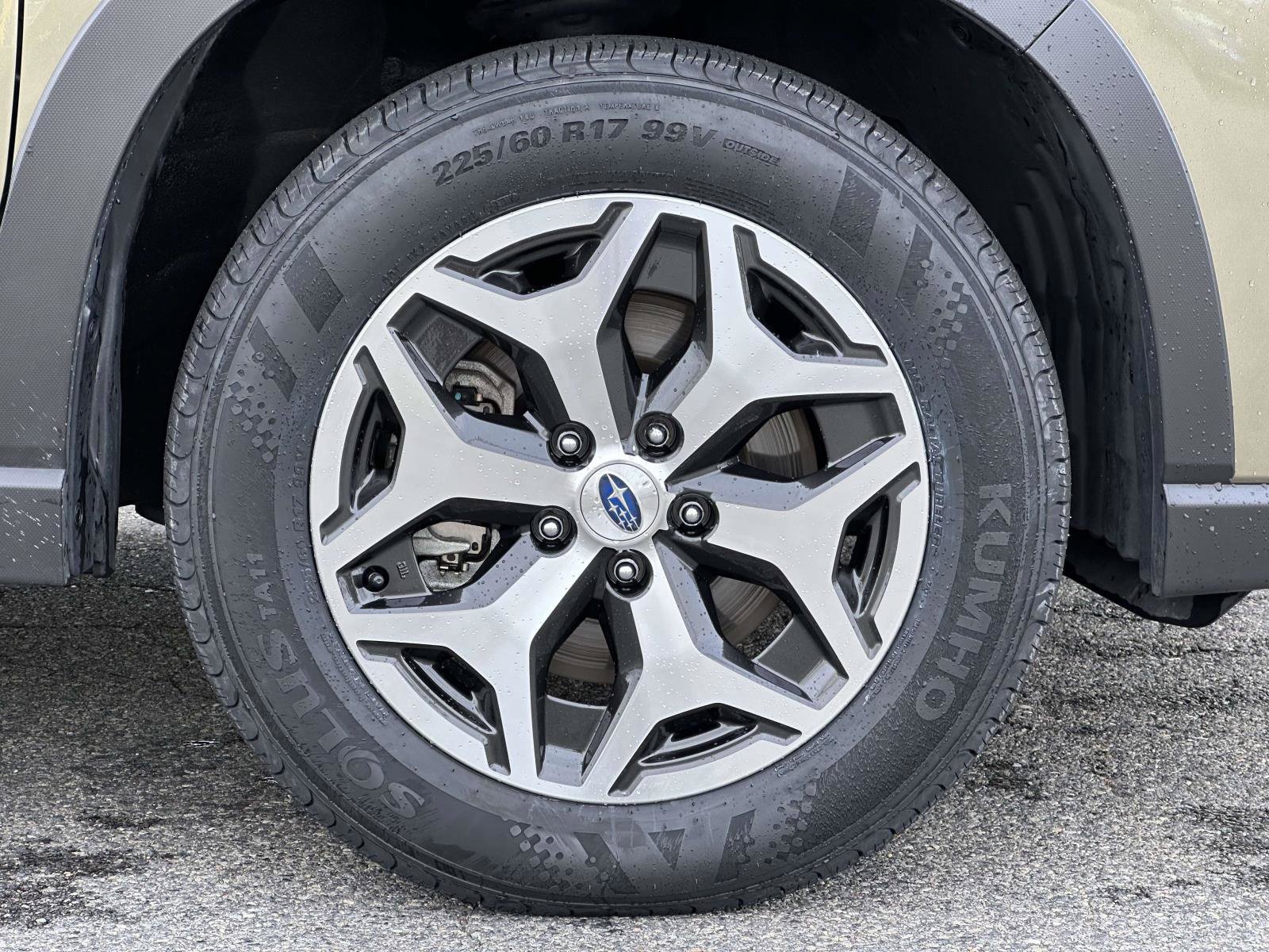 Used 2022 Subaru Forester Premium AWD/4WD image 17