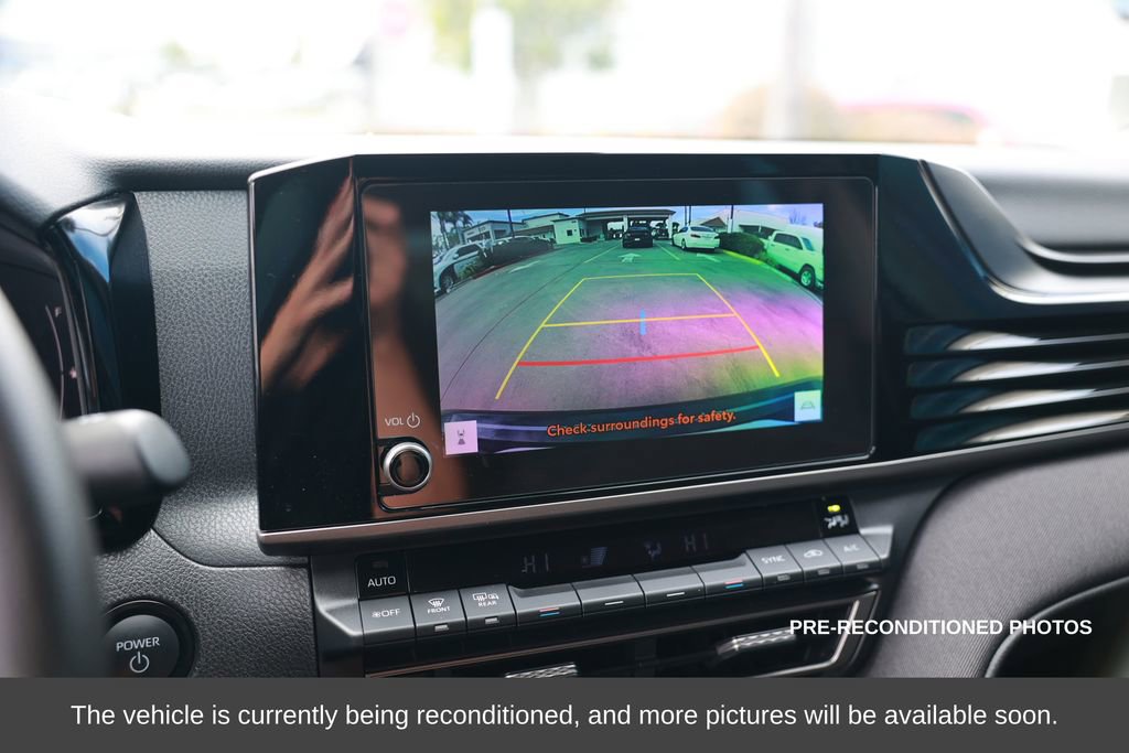 Used 2025 Toyota Camry LE w/ Convenience Package image 21