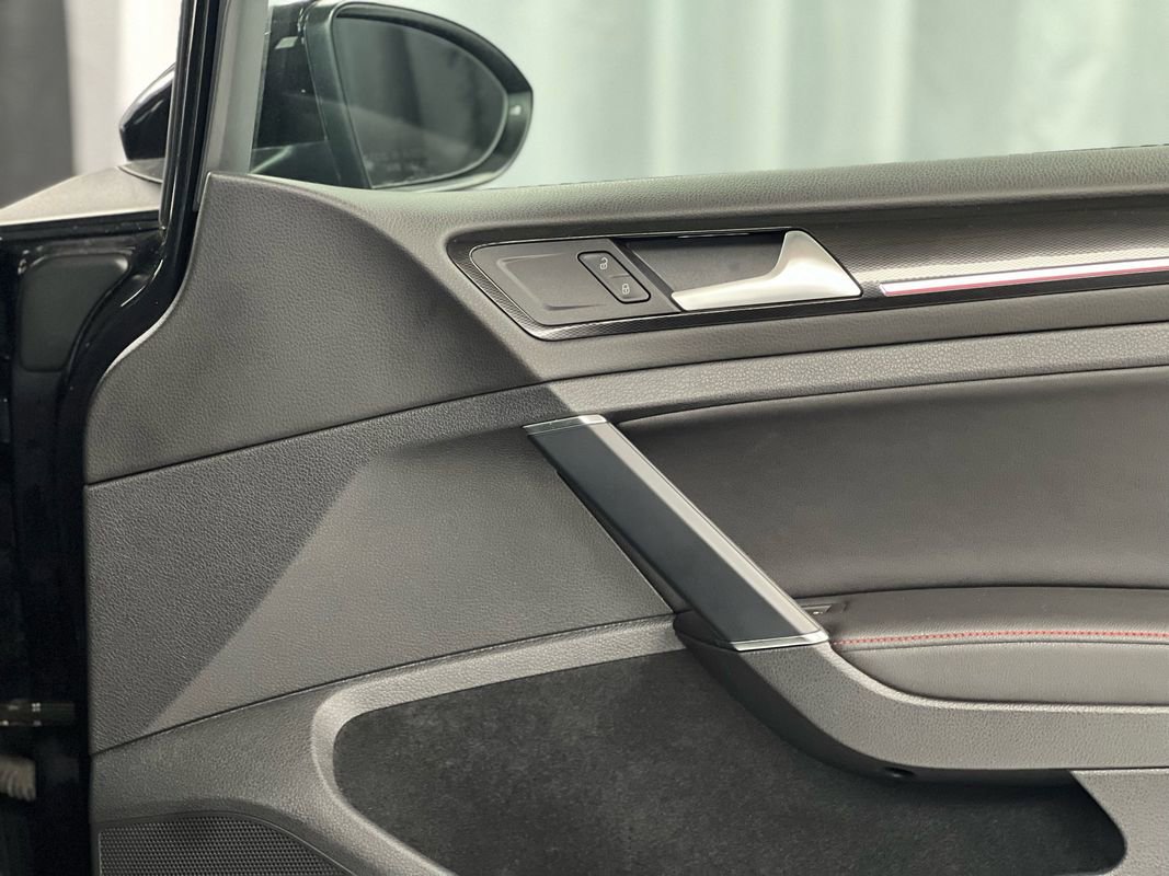 Used 2015 Volkswagen GTI Autobahn w/ Lighting Package (SEL) image 35