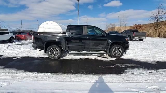 Used 2019 Chevrolet Colorado W/T w/ Custom Special Edition image 9