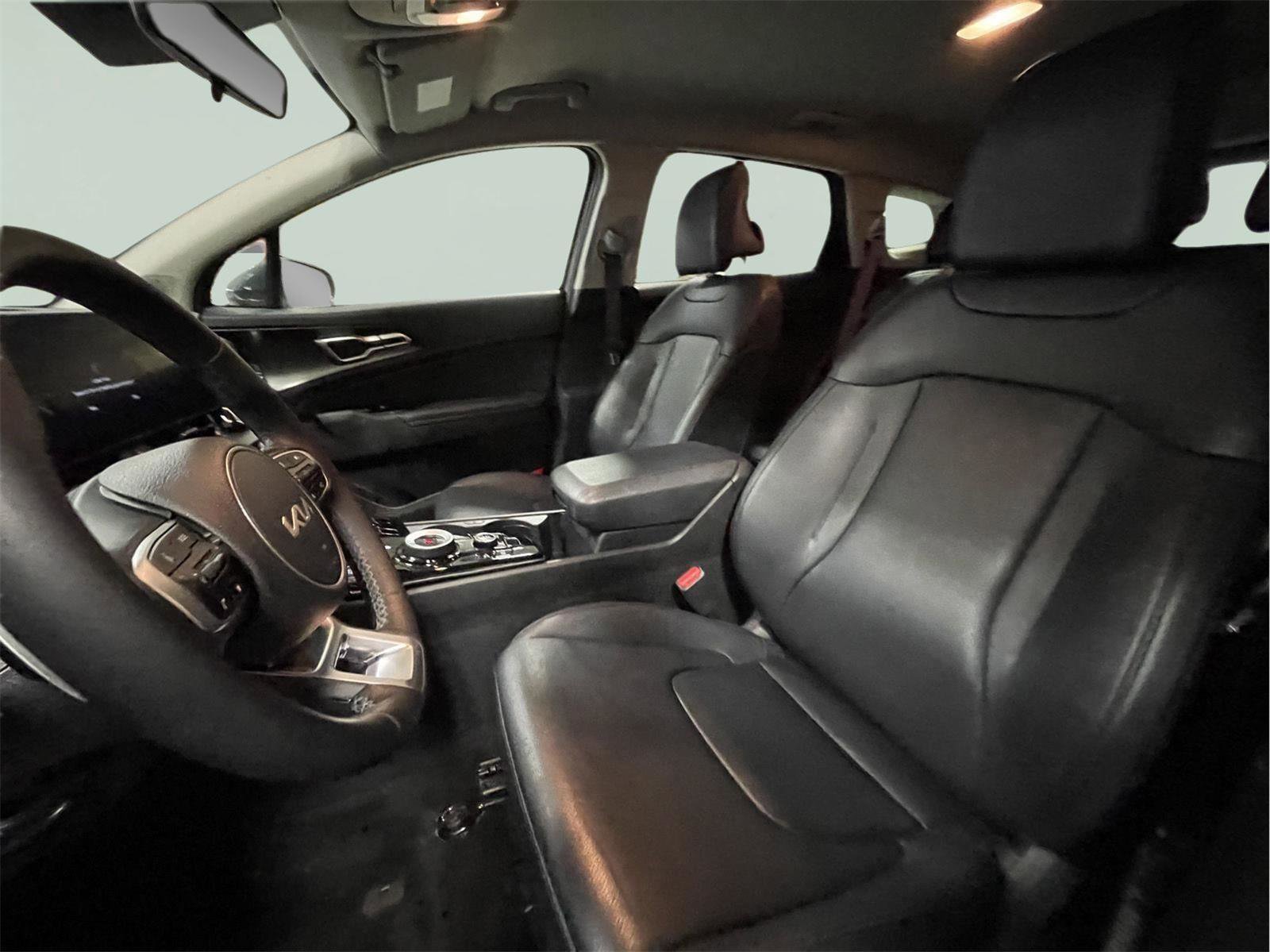 Used 2023 Kia Sportage EX image 13