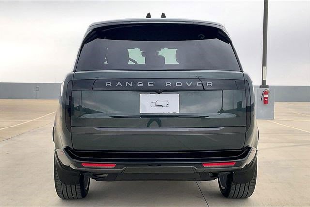 New 2026 Land Rover Range Rover SE image 4