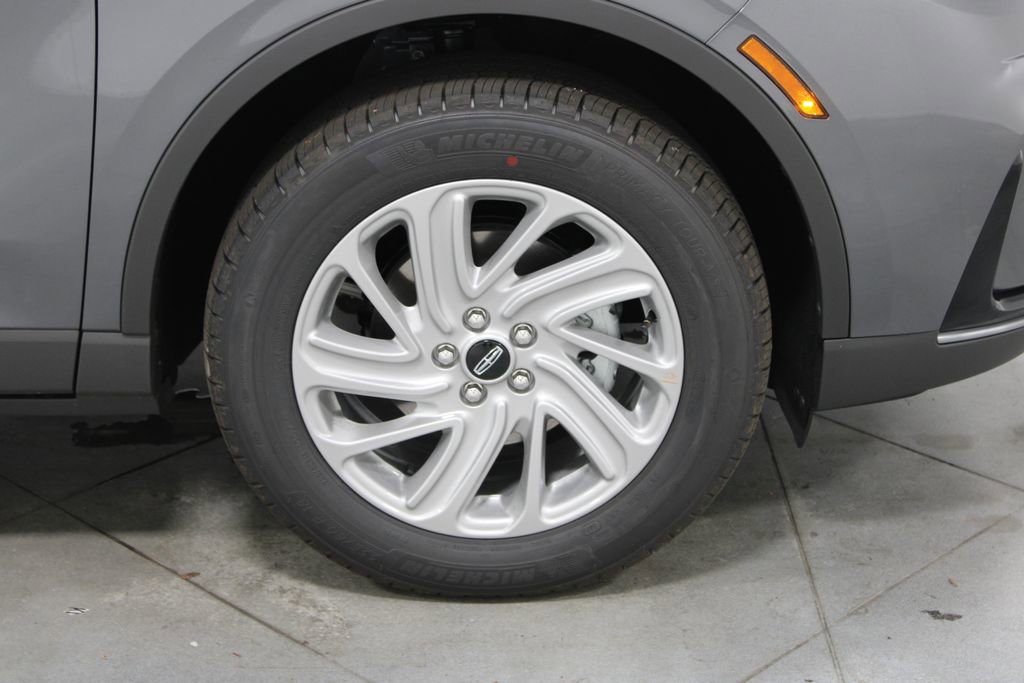 New 2026 Lincoln Corsair Premiere image 12