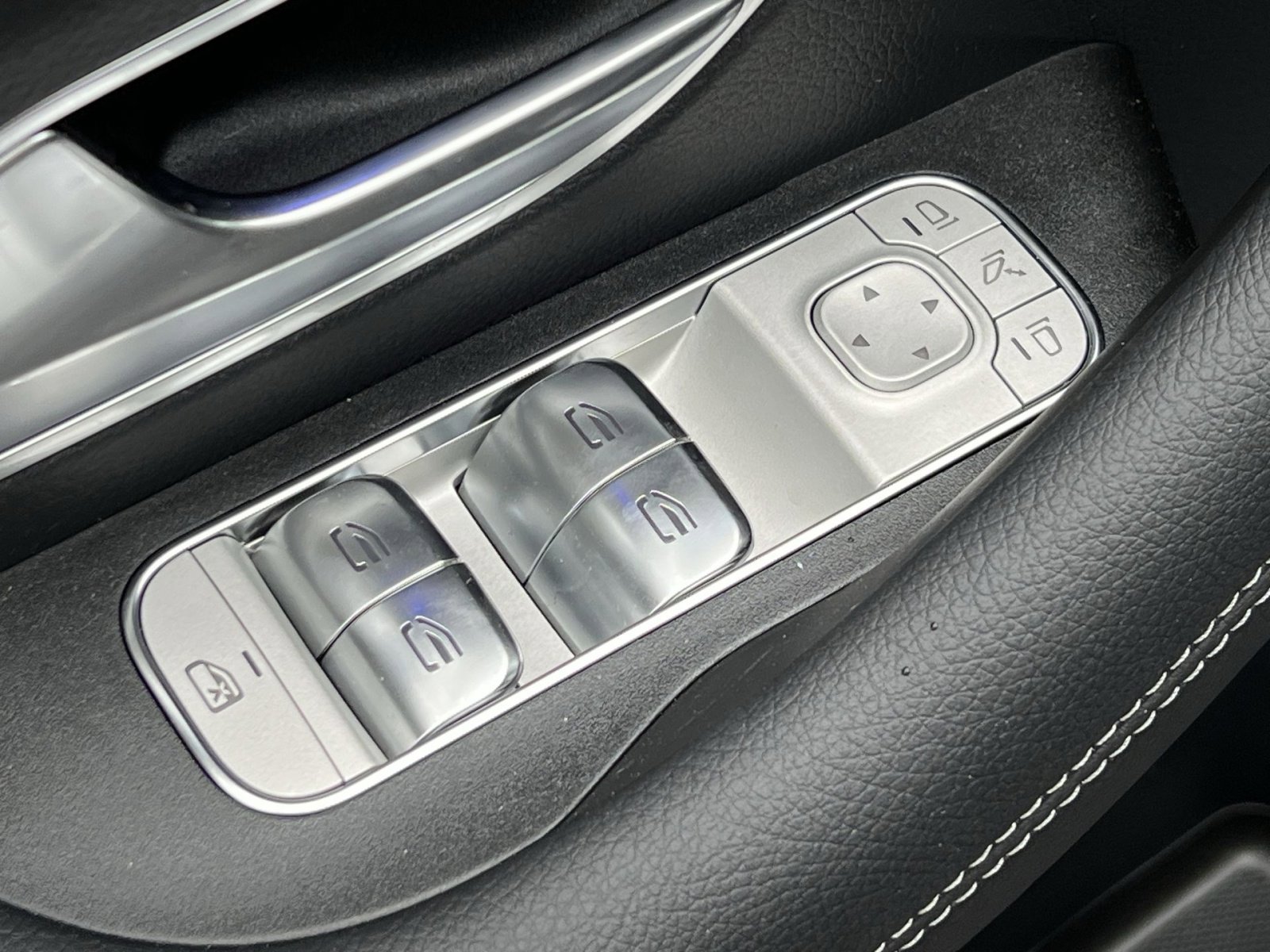 New 2026 Mercedes-Benz GLE 350 4MATIC image 13