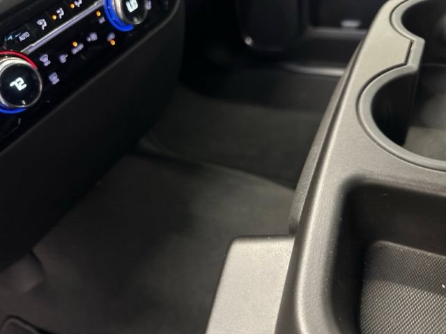 Used 2024 GMC Sierra 1500 SLT AWD/4WD image 33