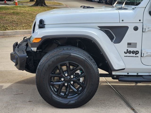 Used 2023 Jeep Wrangler Unlimited Sport image 15