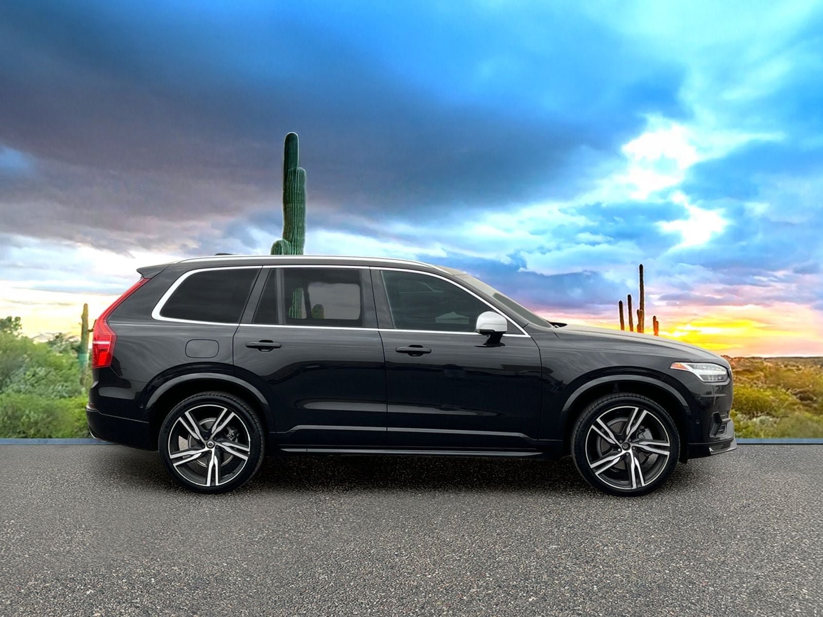 Used 2019 Volvo XC90 T6 R-Design w/ Advanced Package AWD/4WD image 6