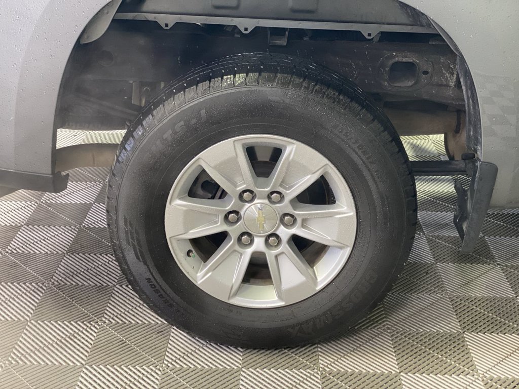 Used 2022 Chevrolet Silverado 1500 LT RWD image 18