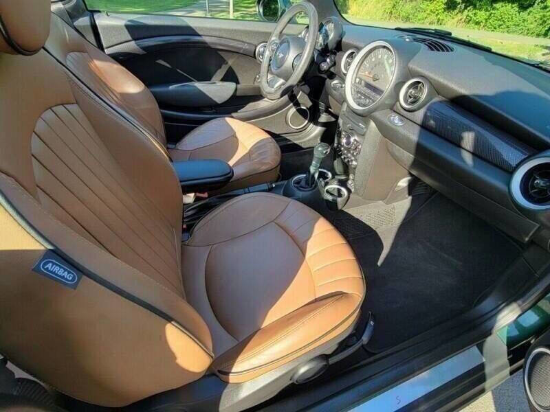 Used 2015 MINI Cooper S image 11