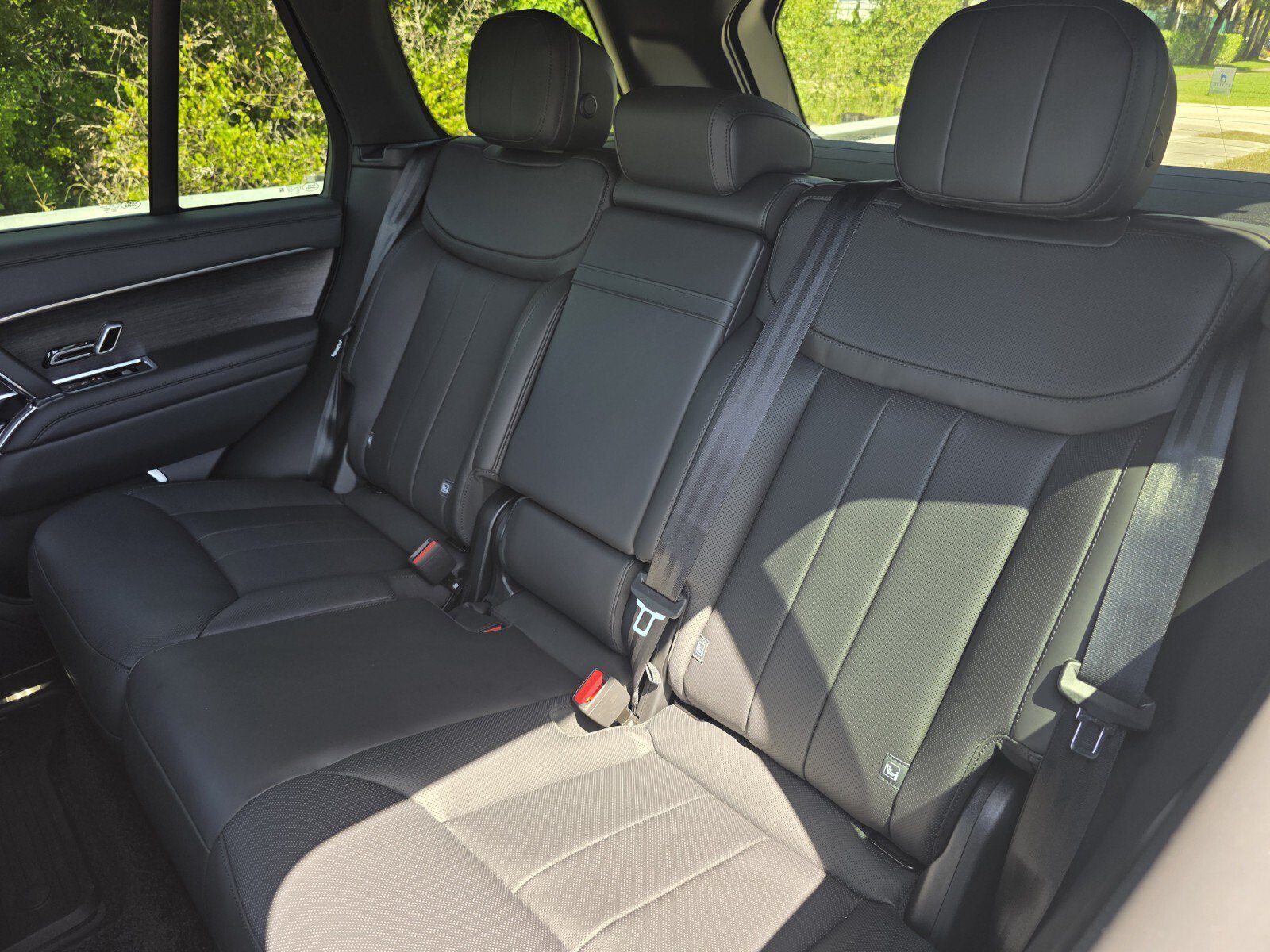New 2026 Land Rover Range Rover SE AWD/4WD image 13