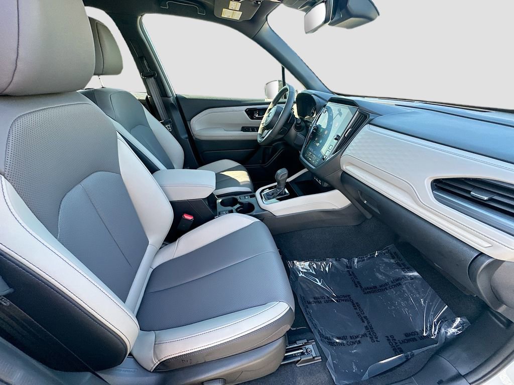 Used 2025 Subaru Forester Limited AWD/4WD image 29