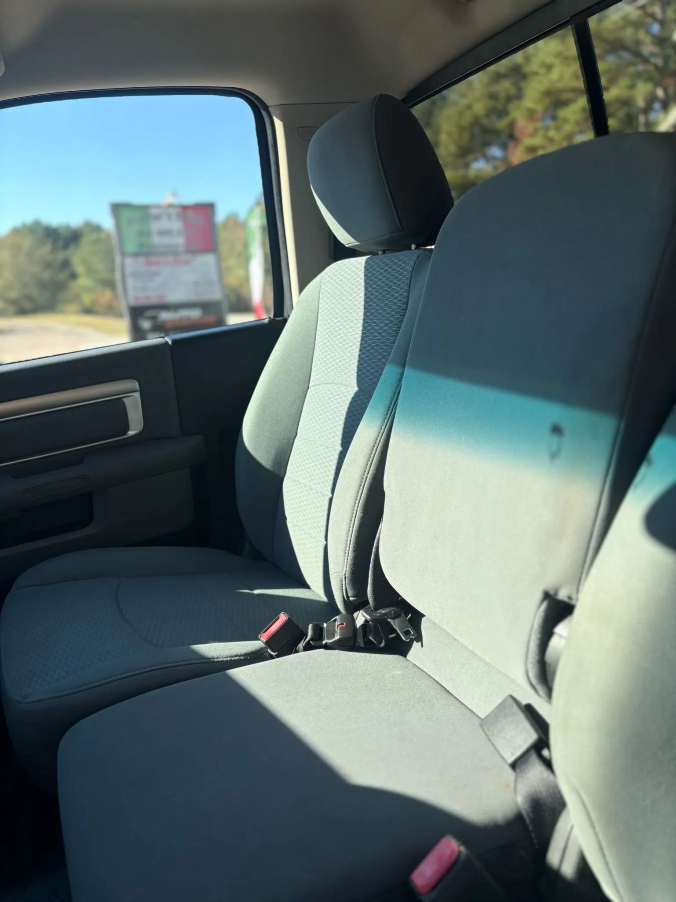 Used 2014 RAM 1500 Classic SLT image 26