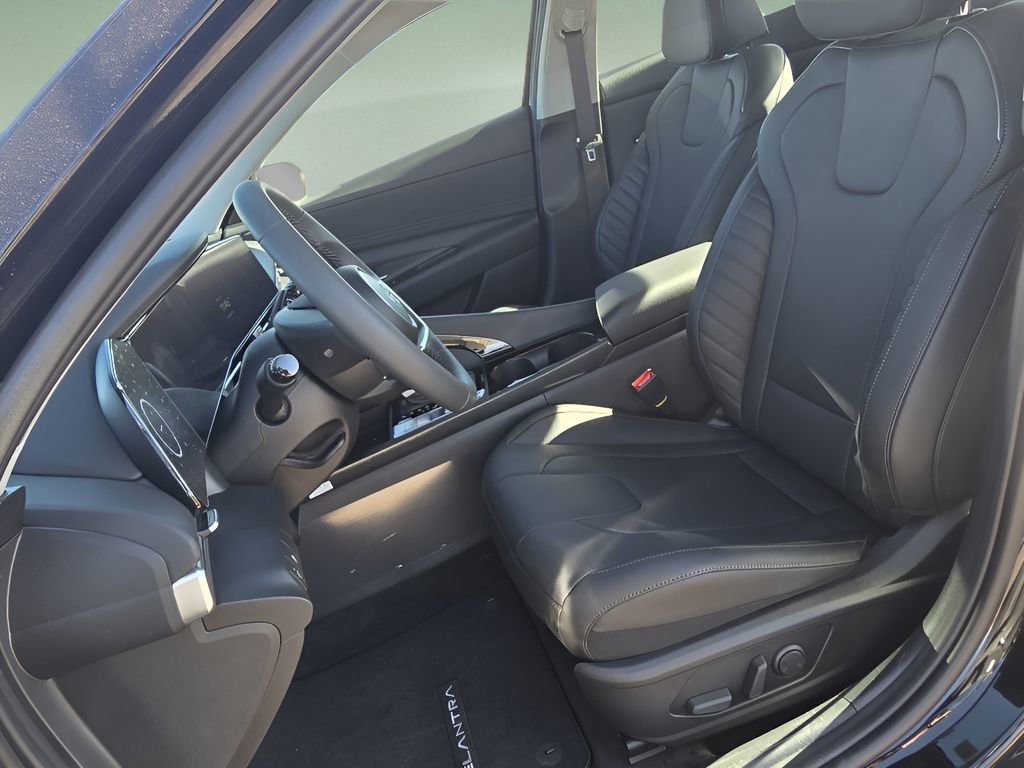 New 2026 Hyundai Elantra Limited image 12
