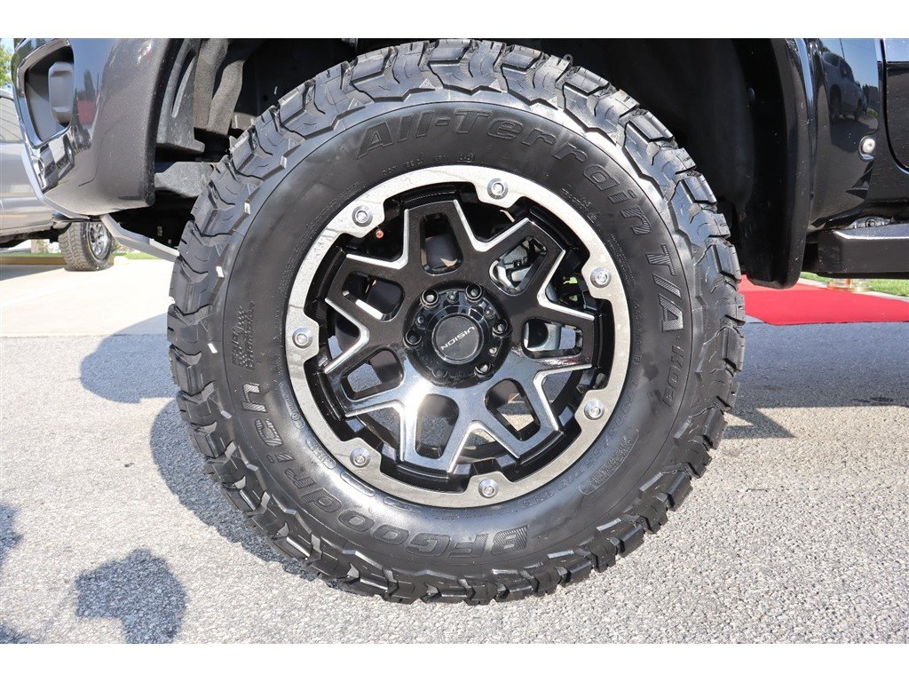 Used 2019 Ford Ranger XLT w/ Equipment Group 302A Luxury AWD/4WD image 9