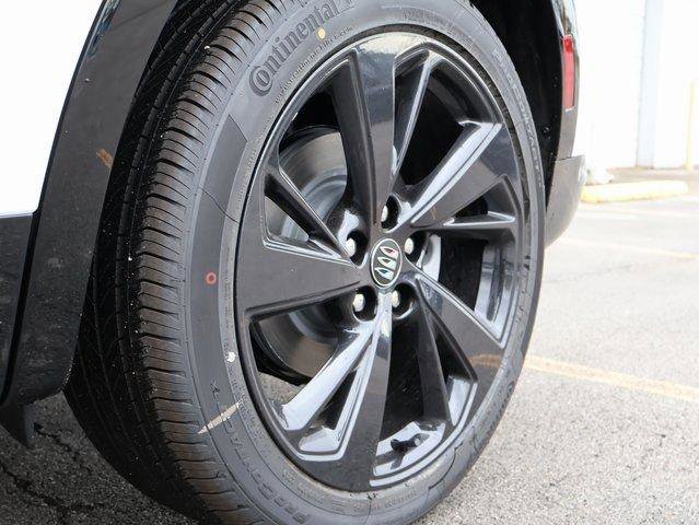 New 2025 Buick Envision Sport Touring image 38