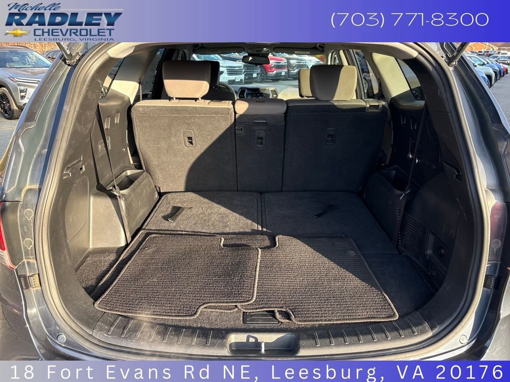 Used 2018 Hyundai Santa Fe SE image 11