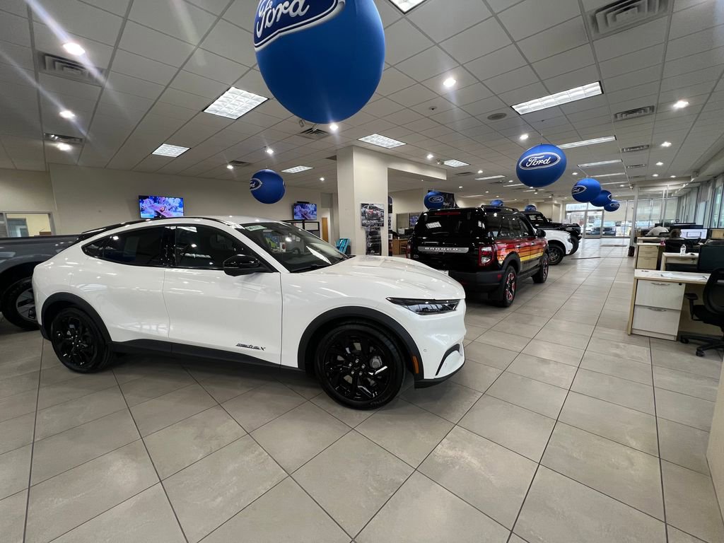 Used 2021 Toyota RAV4 Limited image 10