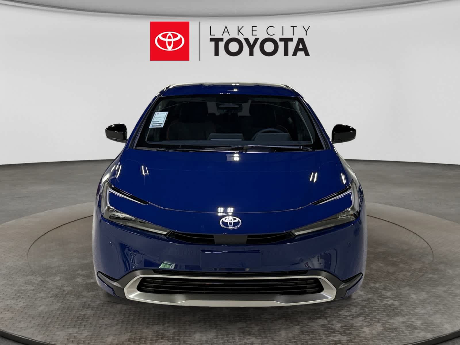 New 2027 Toyota Prius Plug-In Hybrid FWD image 10