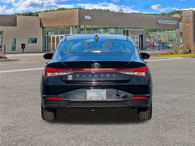 Certified 2023 Hyundai Elantra SEL w/ Convenience Package image 4