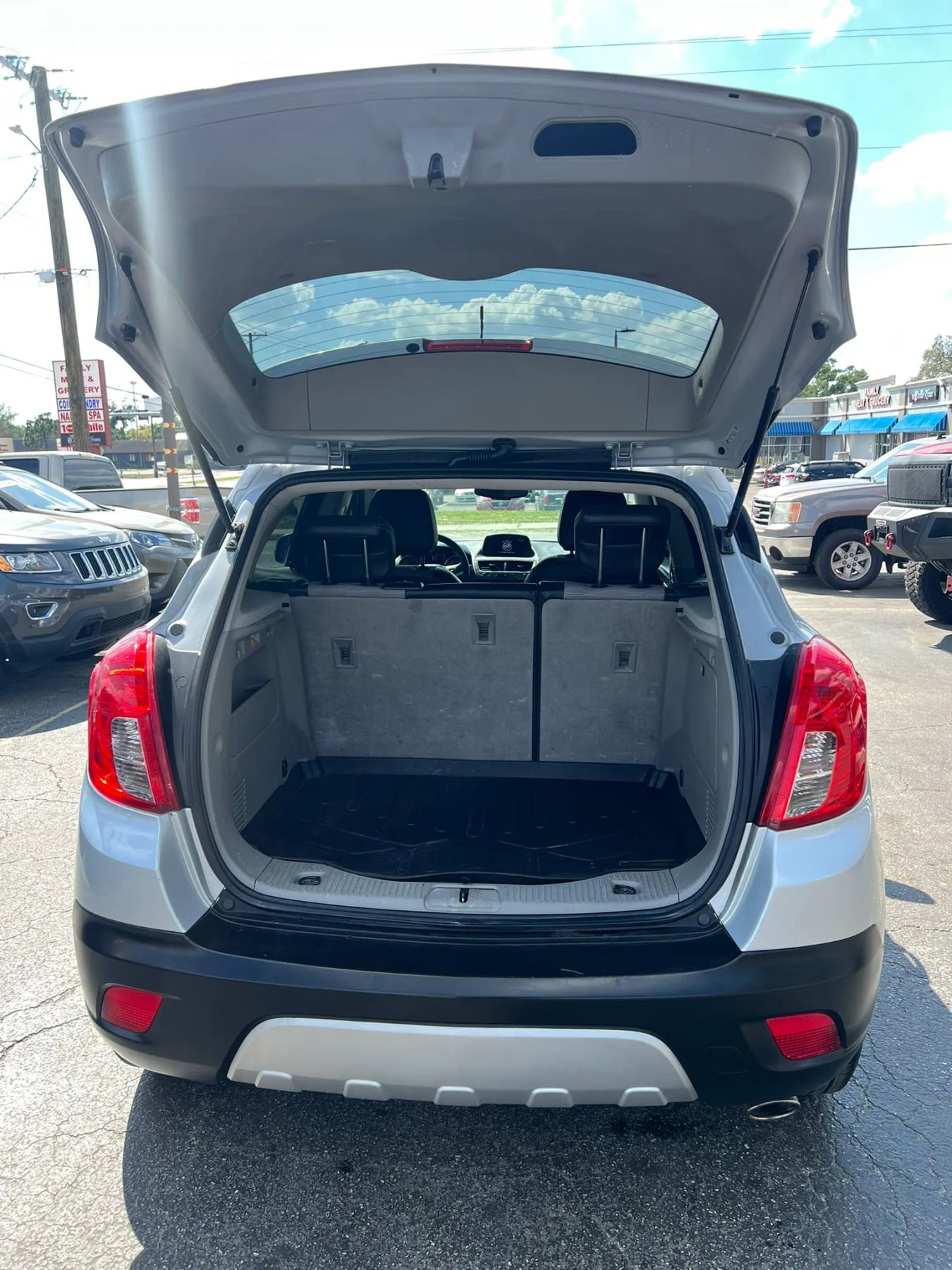 Used 2015 Buick Encore FWD image 20