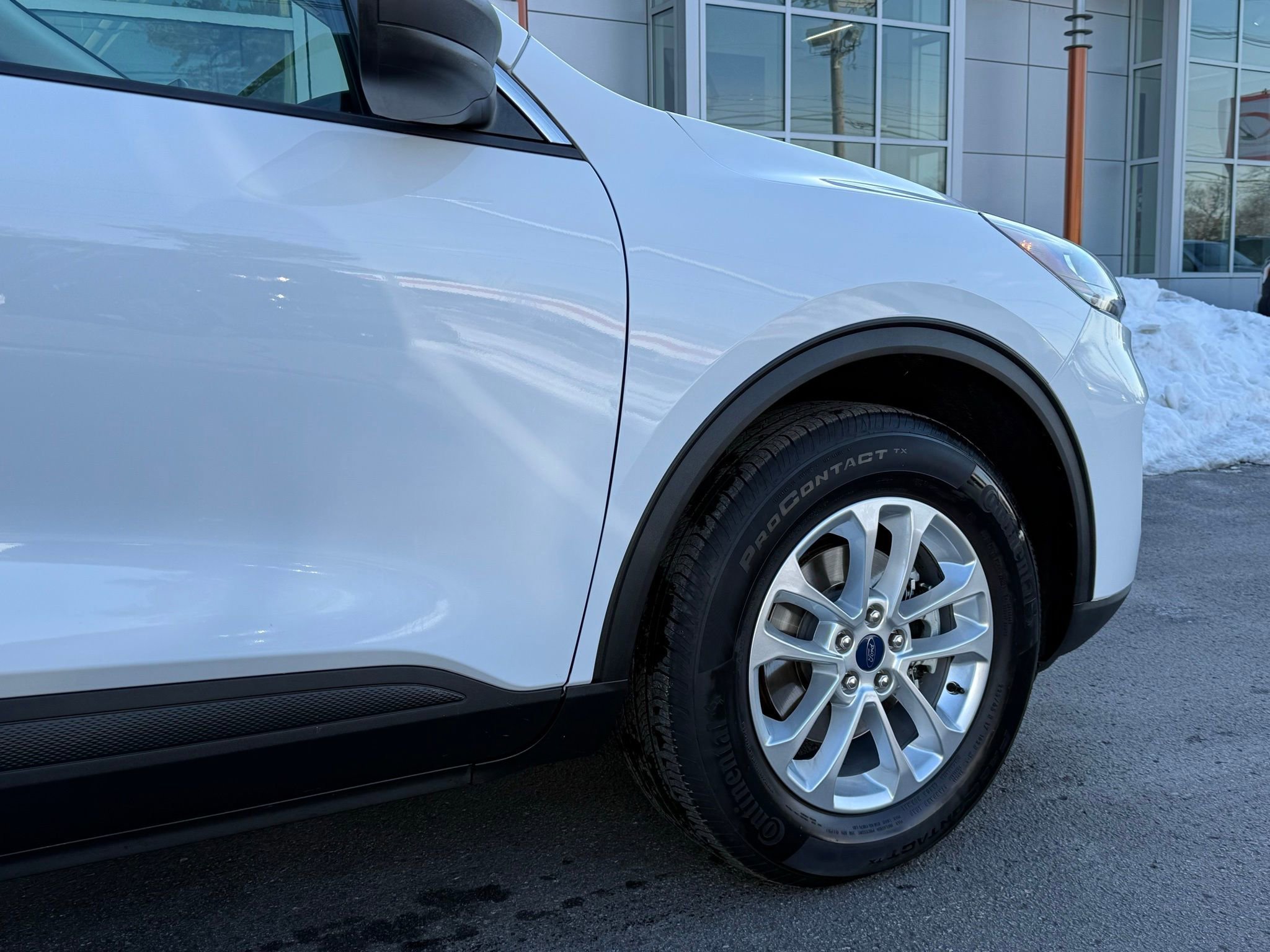 Used 2022 Ford Escape SE image 13