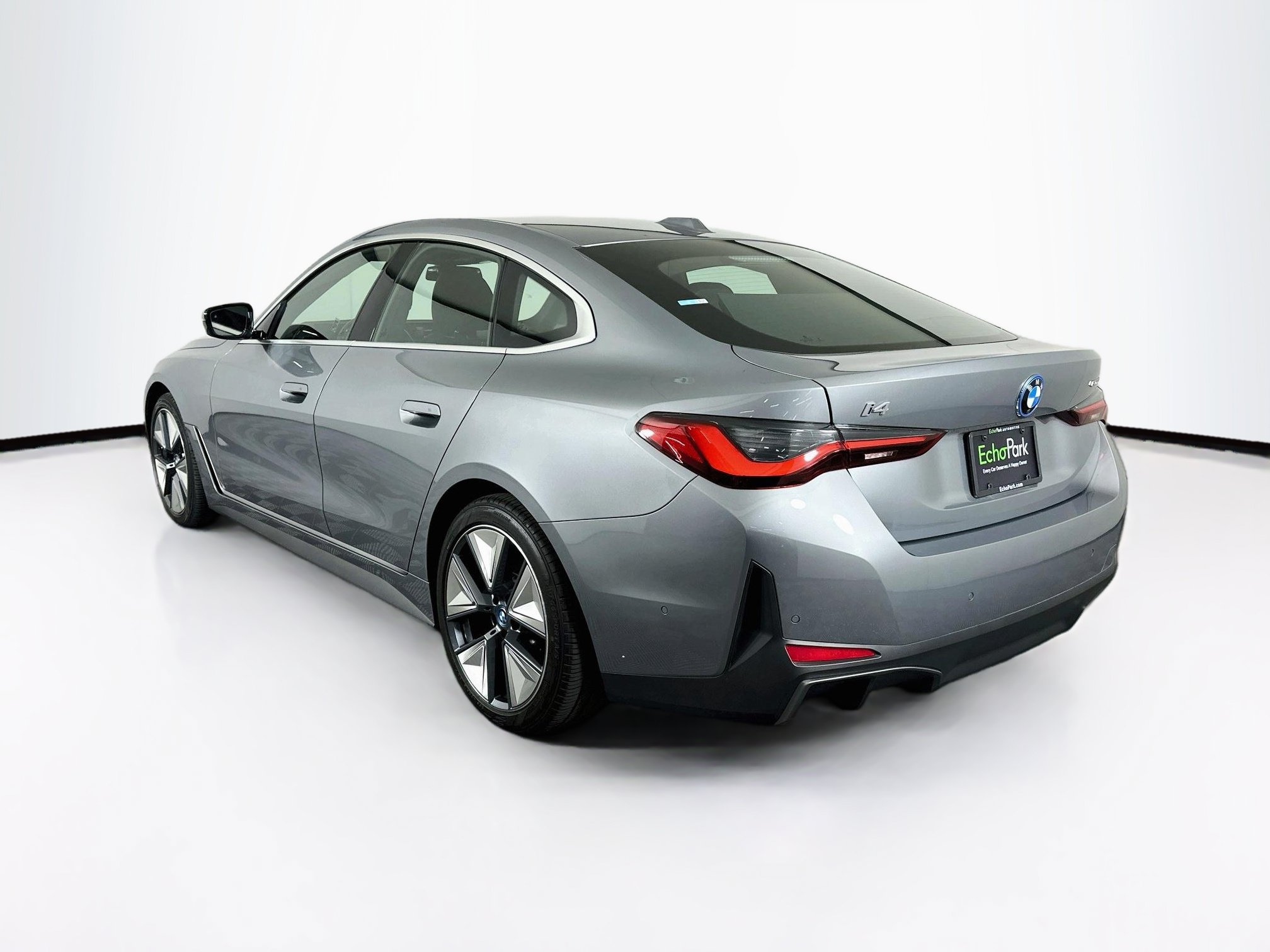 Used 2024 BMW i4 eDrive40 w/ Premium Package RWD image 5