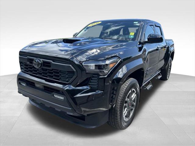 Certified 2026 Toyota Tacoma TRD Sport AWD/4WD image 1