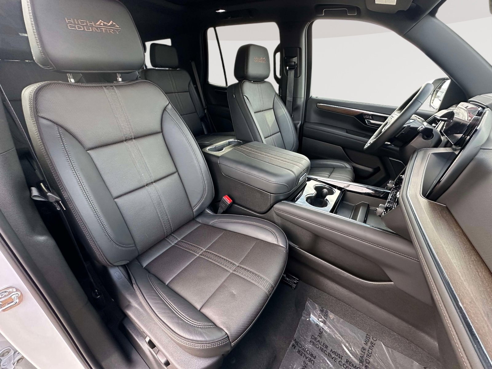 Used 2025 Chevrolet Tahoe High Country w/ LPO, Illumination Package image 29