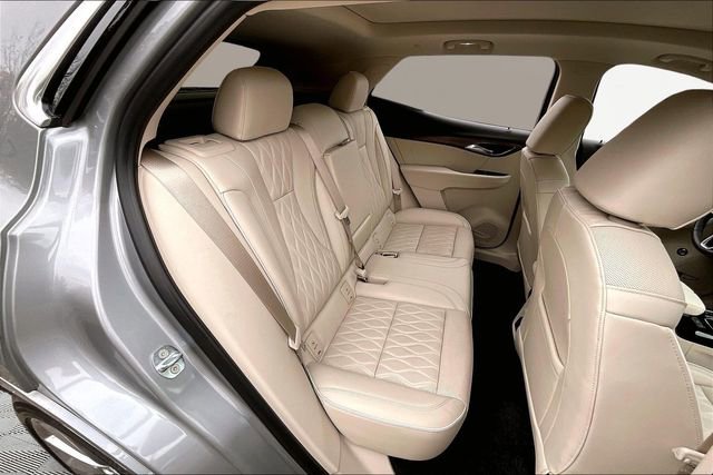 Used 2023 Buick Envision Avenir image 17