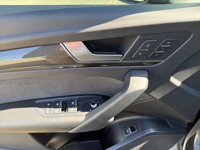 Used 2022 Audi SQ5 Premium w/ Convenience Package image 19