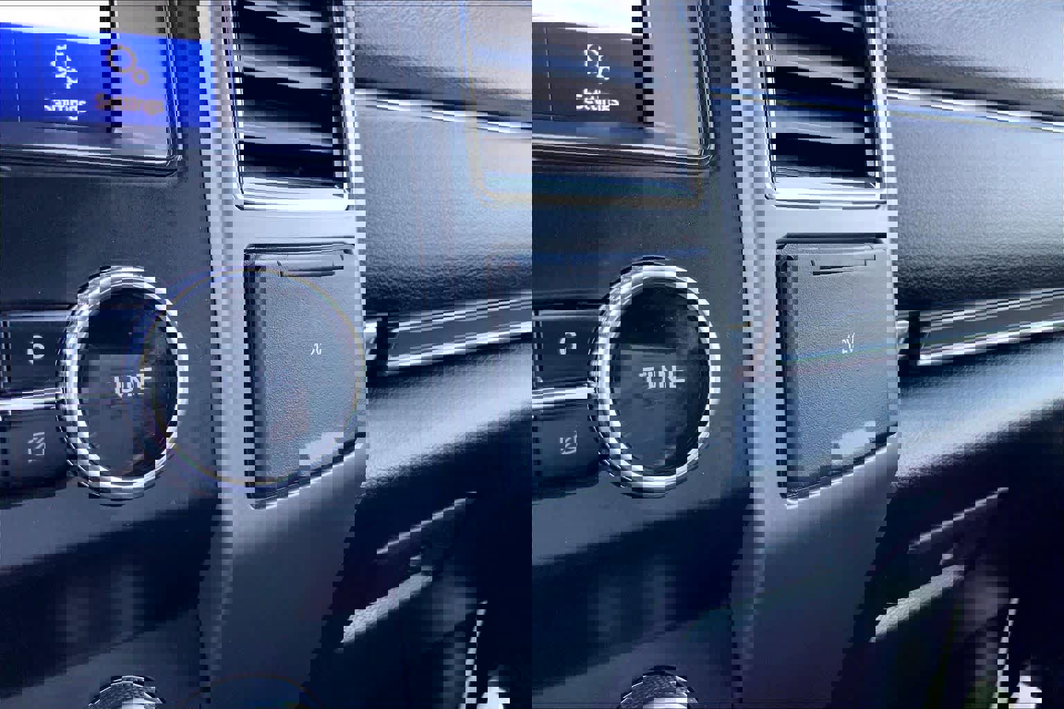 Certified 2021 Ford Expedition Max XLT image 36