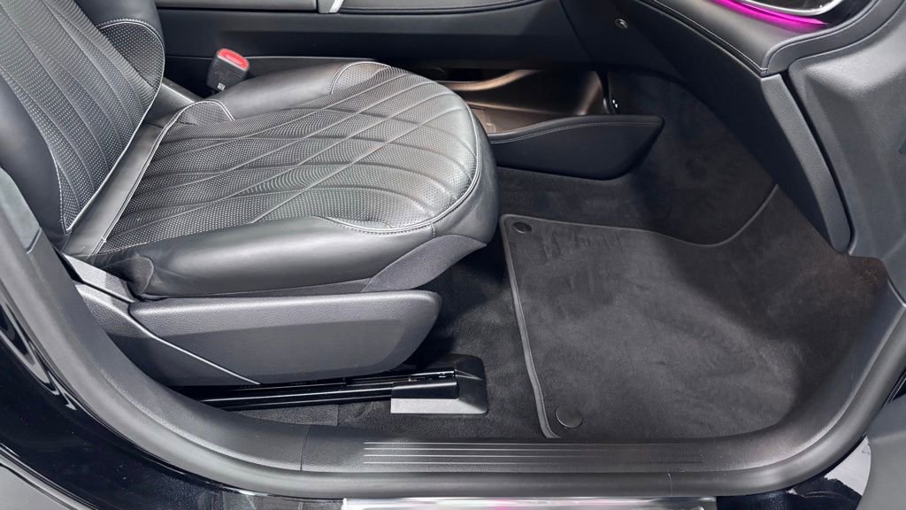Certified 2023 Mercedes-Benz EQS 580 4MATIC Sedan image 17