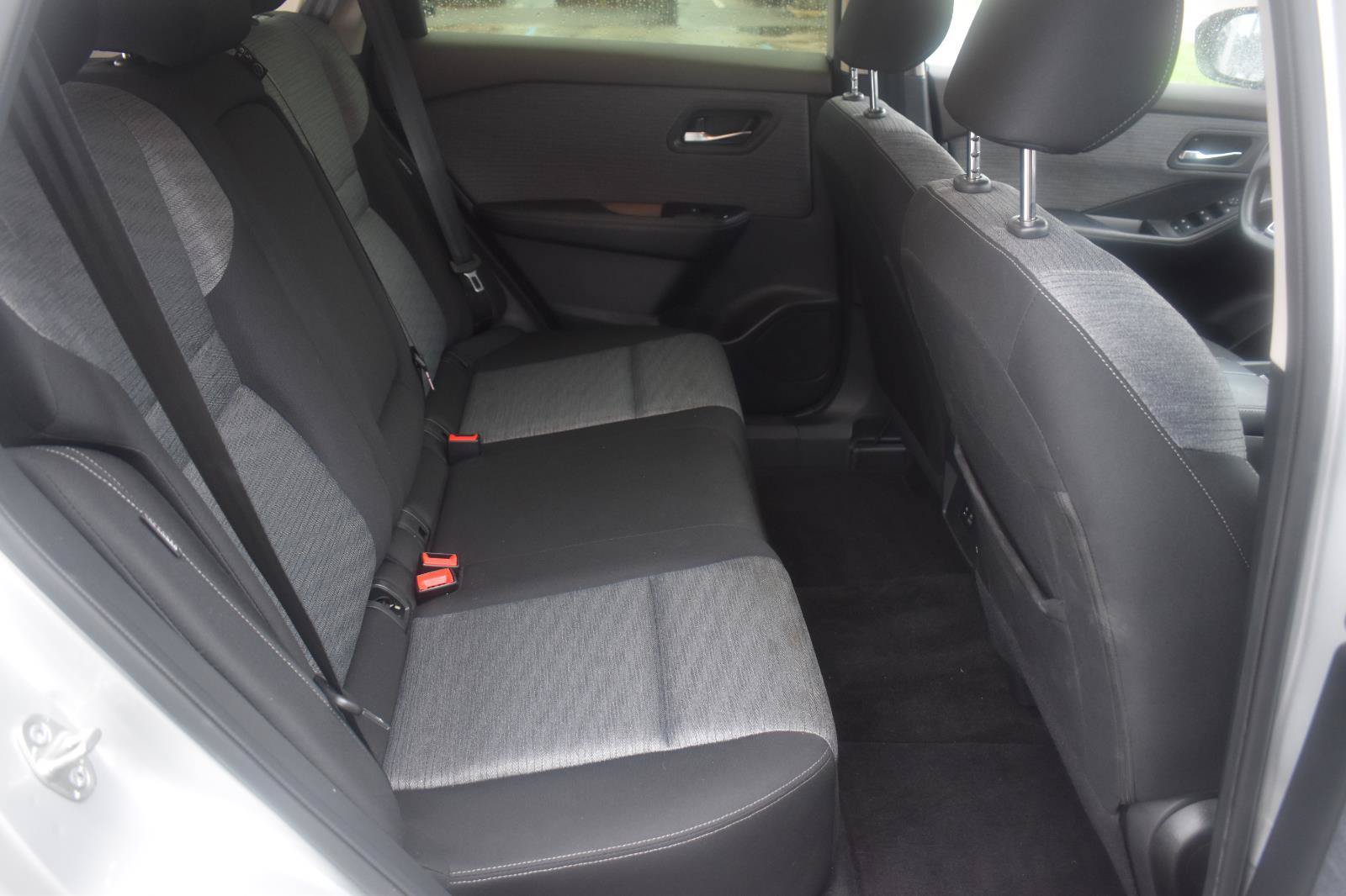 Used 2023 Nissan Rogue SV FWD image 53