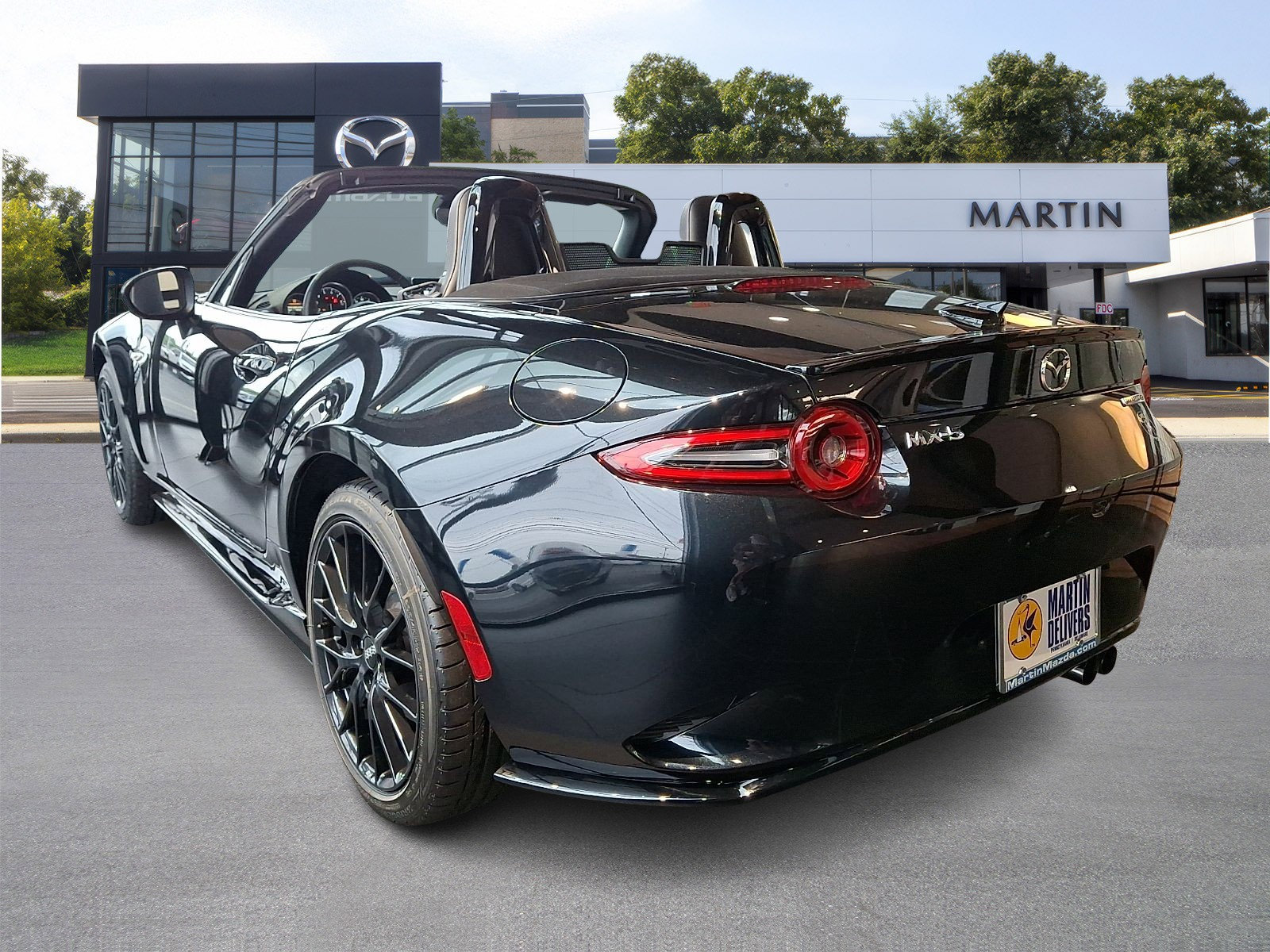 New 2025 MAZDA MX-5 Miata Club w/ Brembo/BBS Recaro Package RWD image 3