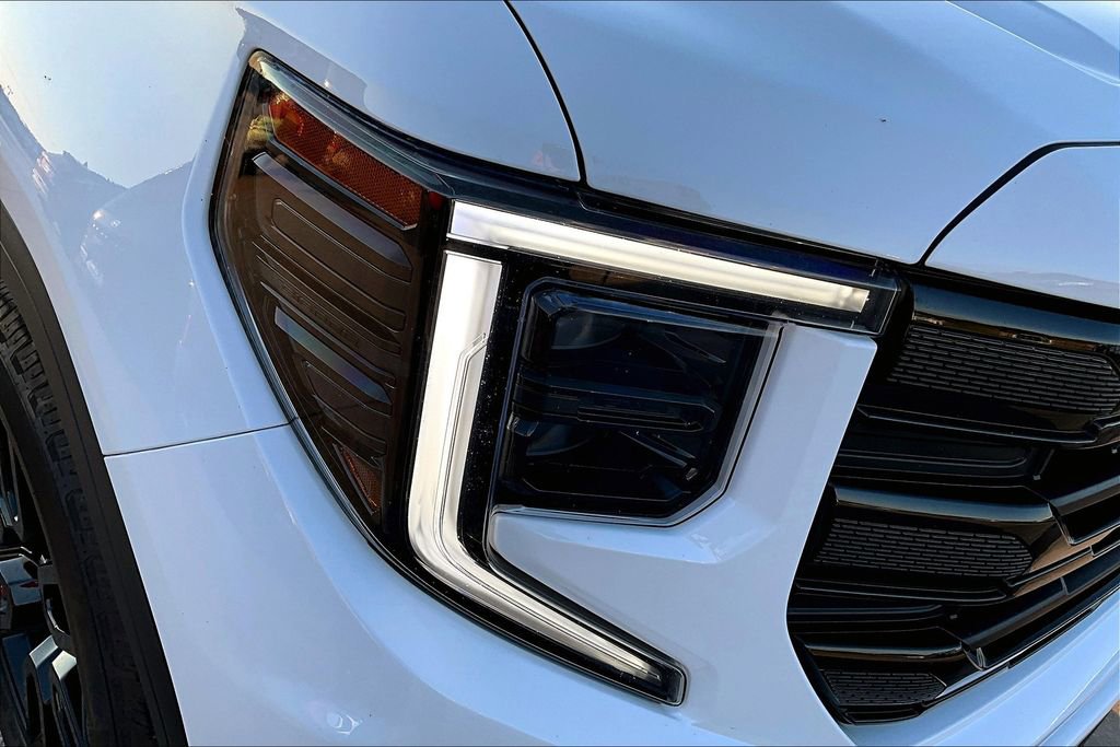 Used 2024 GMC Sierra 1500 Elevation image 38