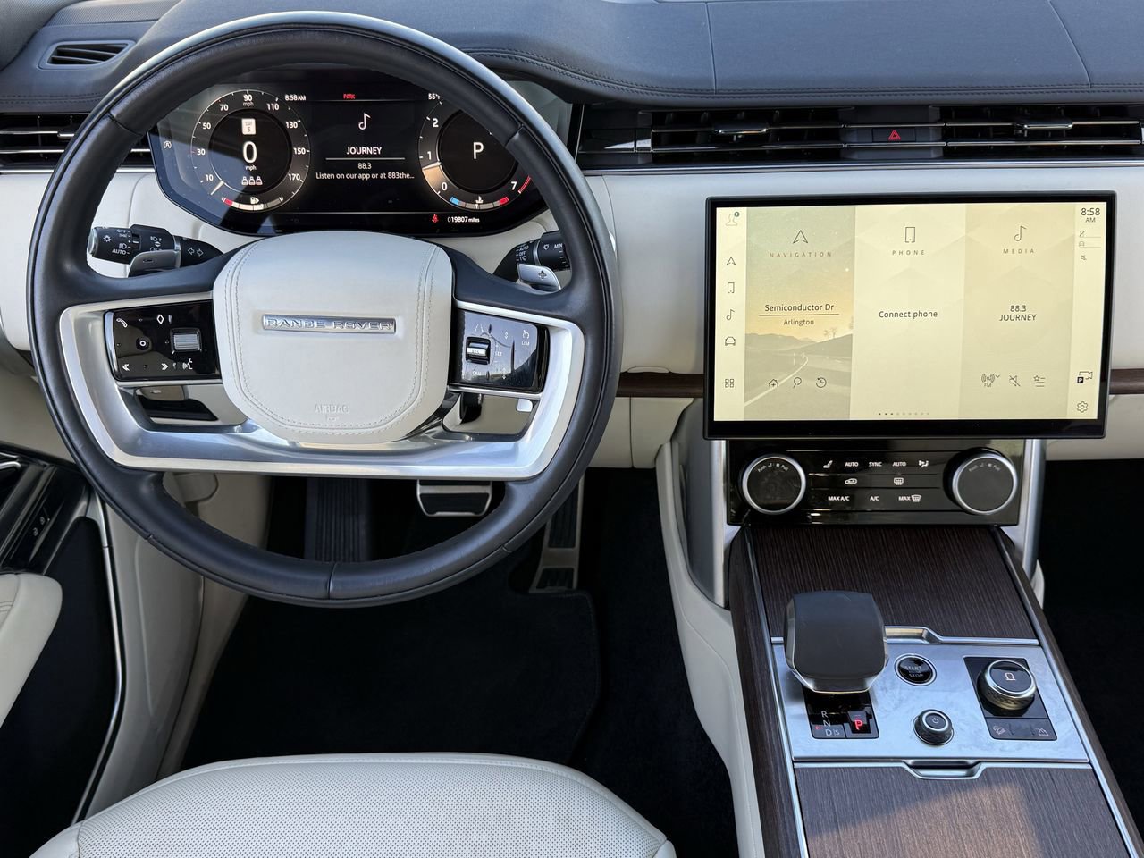 Used 2023 Land Rover Range Rover SE AWD/4WD image 11