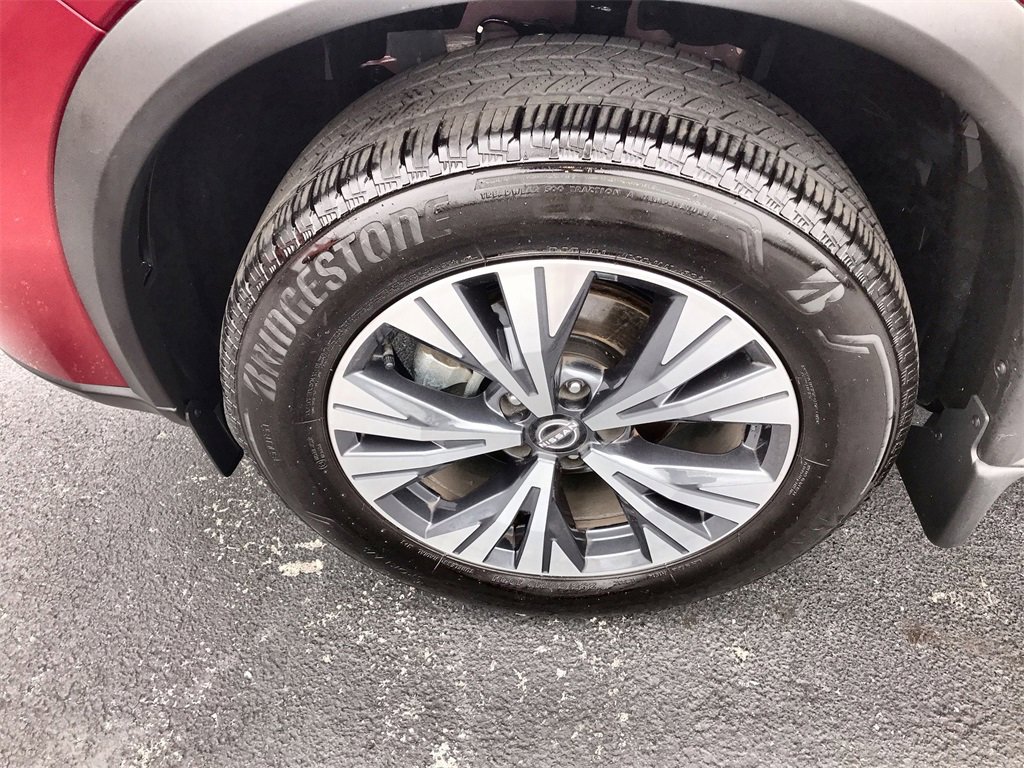 Certified 2025 Nissan Rogue SV w/ SV Premium Package image 10