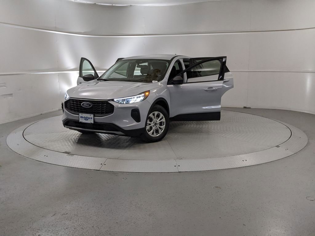 New 2026 Ford Escape Active image 12
