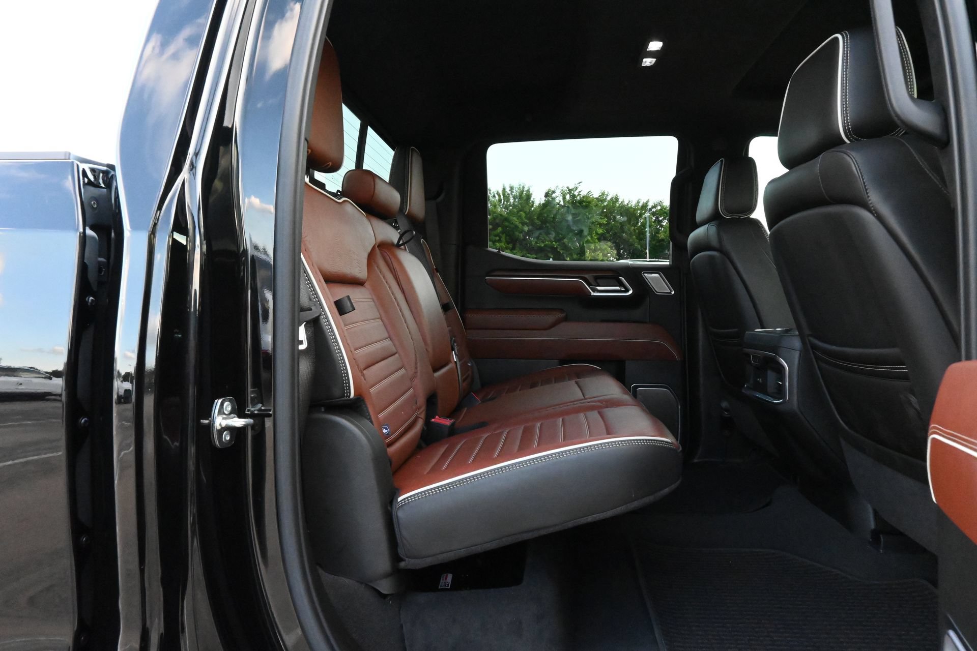 Used 2026 GMC Sierra 1500 Denali Ultimate AWD/4WD image 24